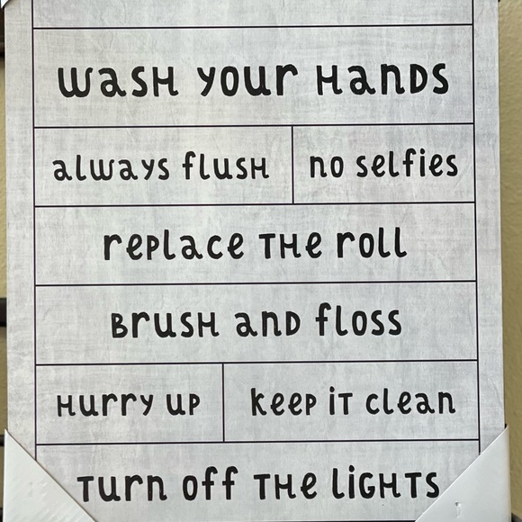 BATHROOM RULES SIGN. FUN & UNIQUE.
Wood plaque with BATH RULES message. - Picture 6 of 7